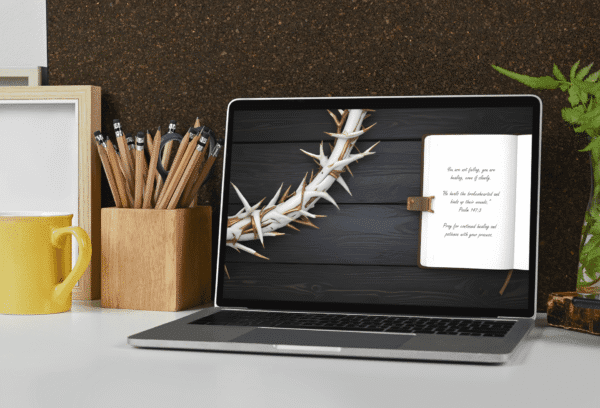 30 Day Auto Changing Christian Devotional 4K Wallpapers – Dealing with Depression Theme Featuring Thorny Crown - Image 4