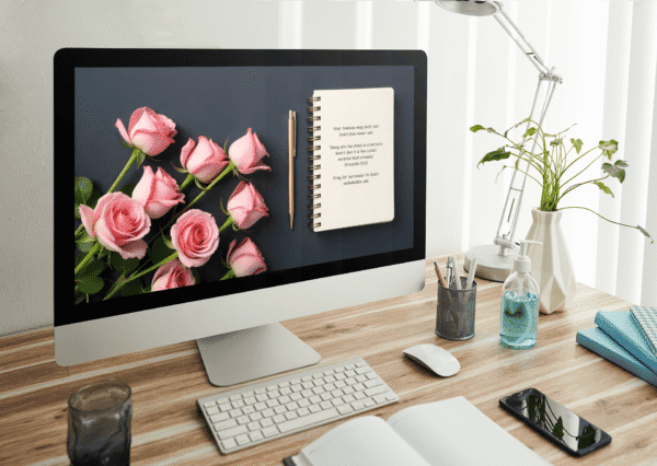 30 Day Auto Changing Christian Devotional 4K Wallpapers – Trusting God’s Timing with Notepad and Roses - Image 3